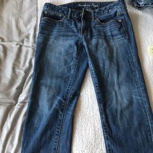 American Eagle boy fit crops